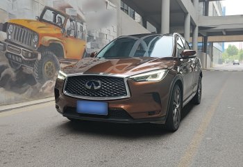 英菲尼迪QX50 2020款 改款 2.0T 四驱领航版