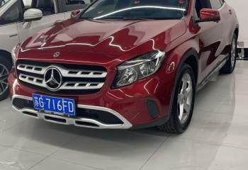 奔驰 GLA 2018款 GLA 200 时尚型