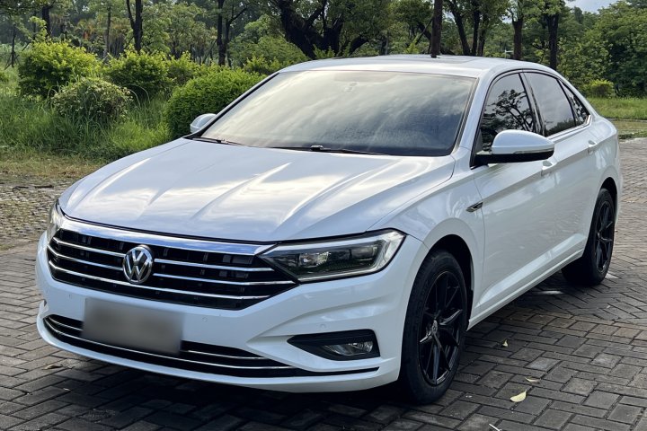 大众 速腾 200TSI DSG超越版