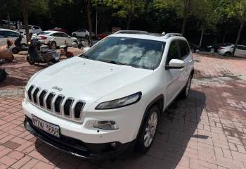 Jeep 自由光(进口) 2014款 2.4L 豪华版