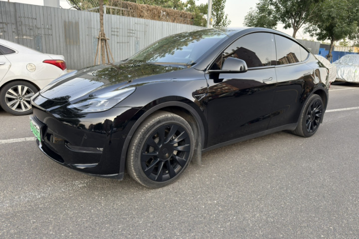 特斯拉 Model Y 2022款 长续航全轮驱动版