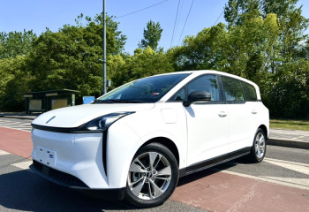 奔腾NAT 2022款 悦享出行 换电版 100kW 401km