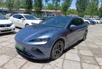 比亚迪 海豹 2022款 700km 长续航后驱版