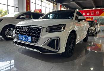 奥迪 Q2L 2022款 35 TFSI 进取动感型