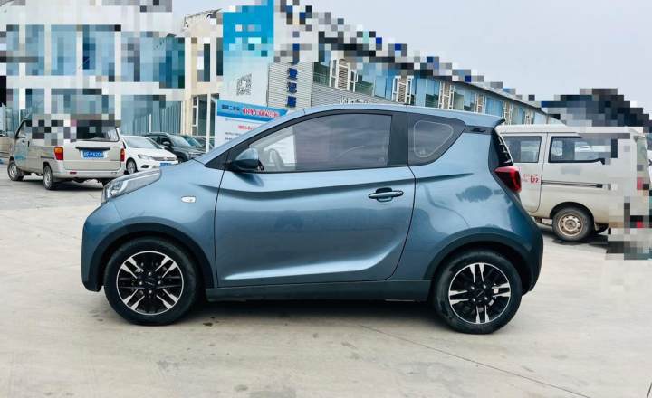 奇瑞新能源 小蚂蚁 2022款 甜粉款 微糖版 磷酸铁锂 30kW 301km
