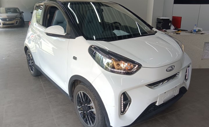 奇瑞新能源 小蚂蚁 2022款 改款 甜粉款 半糖版 磷酸铁锂 30.7kWh 30kW 301km