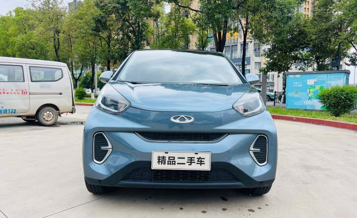 奇瑞新能源 小蚂蚁 2022款 甜粉款 微糖版 磷酸铁锂 30kW 301km