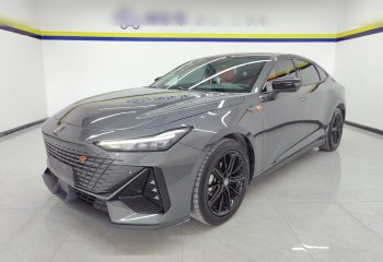 长安UNI-V 2022款 1.5T 尊贵型
