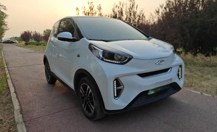 奇瑞新能源 小蚂蚁 2023款 301km 真爱Plus版 三元锂