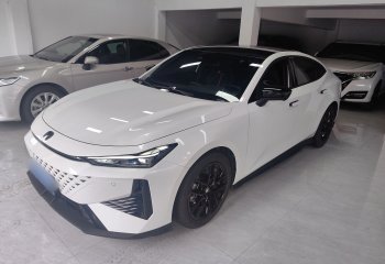 长安UNI-V 2024款 1.5T 尊贵型