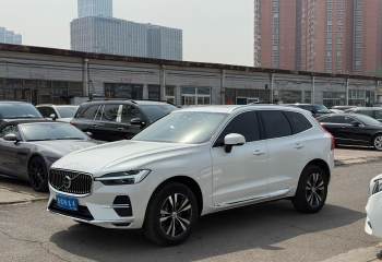 沃尔沃 XC60 2025款 B5 四驱智逸豪华版