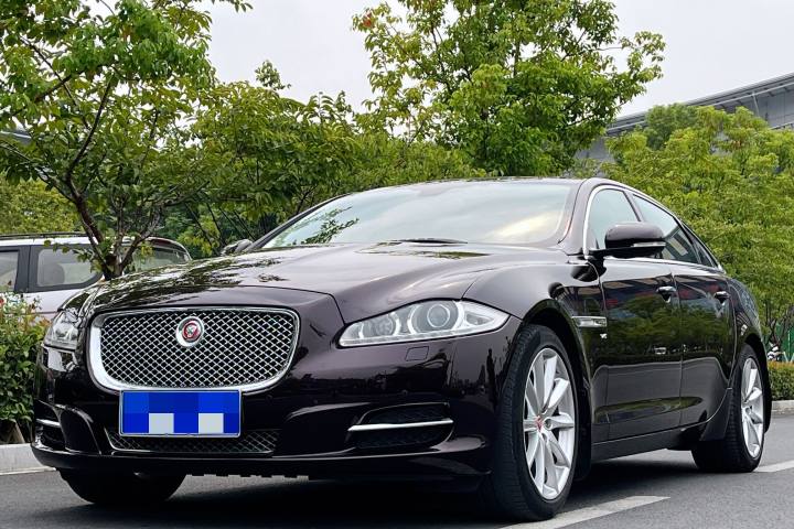 捷豹 XJ XJL 3.0 SC 两驱尊享商务版