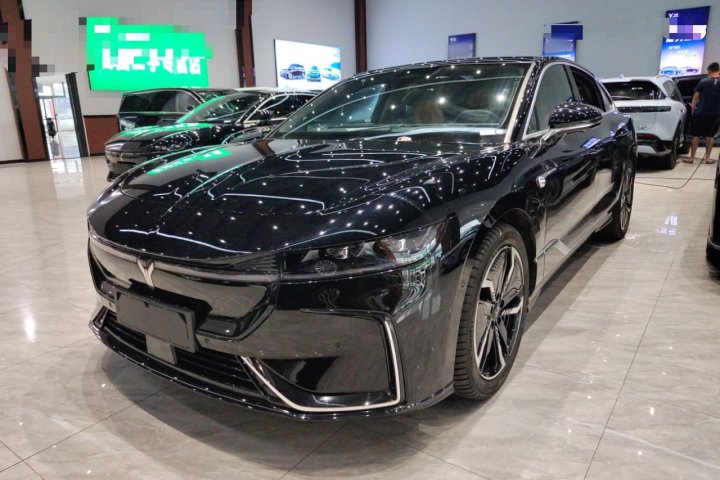 岚图汽车 岚图追光 四驱旗舰版