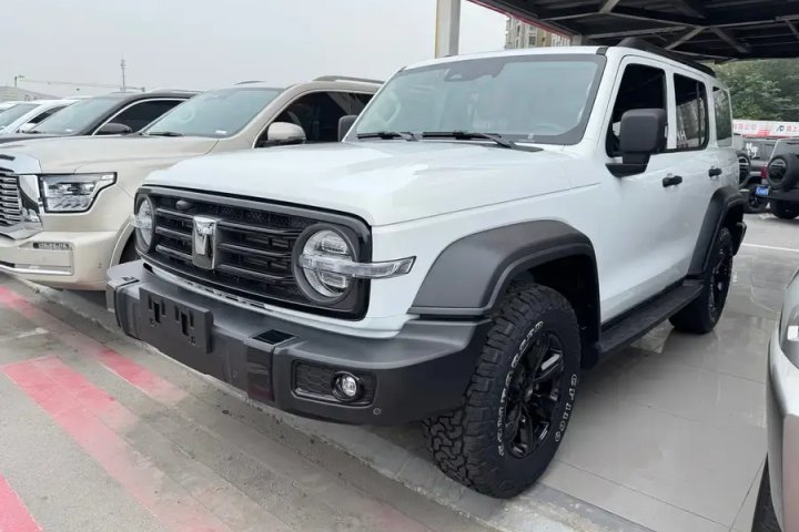 坦克 300 越野版 2.0T 挑战者