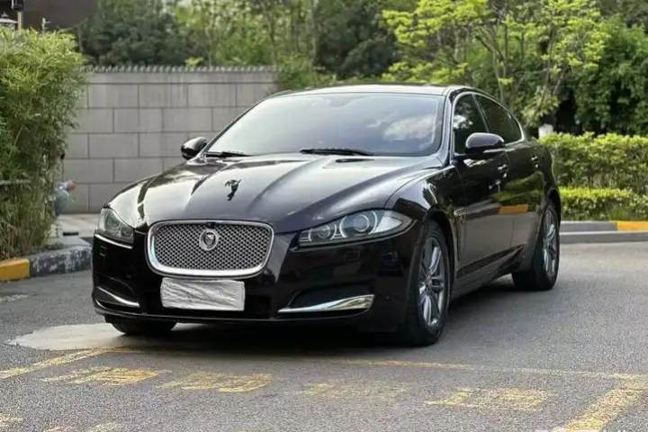 捷豹 XF XF 2.0T 风华版