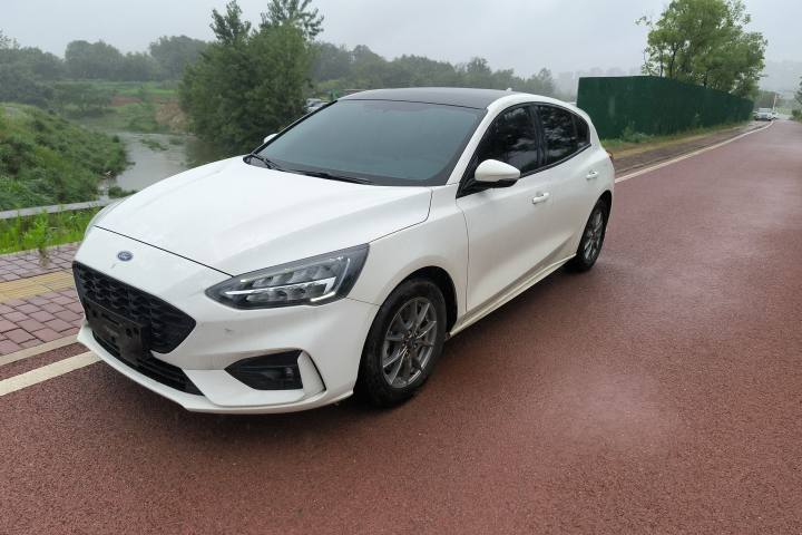 福特 福克斯 两厢 EcoBoost 180 自动锋潮型