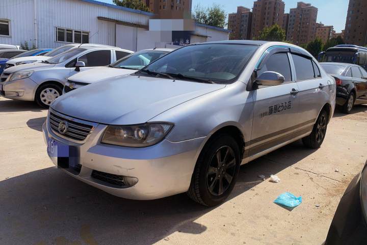 力帆汽车 力帆620 1.5L 手动豪华型