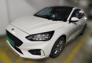 福特 福克斯 2021款 两厢 EcoBoost 180 自动锋潮型