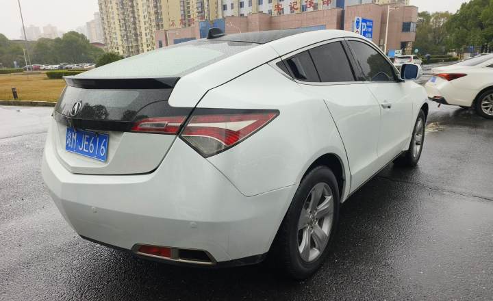 讴歌 ZDX 2012款 3.7 标准版
