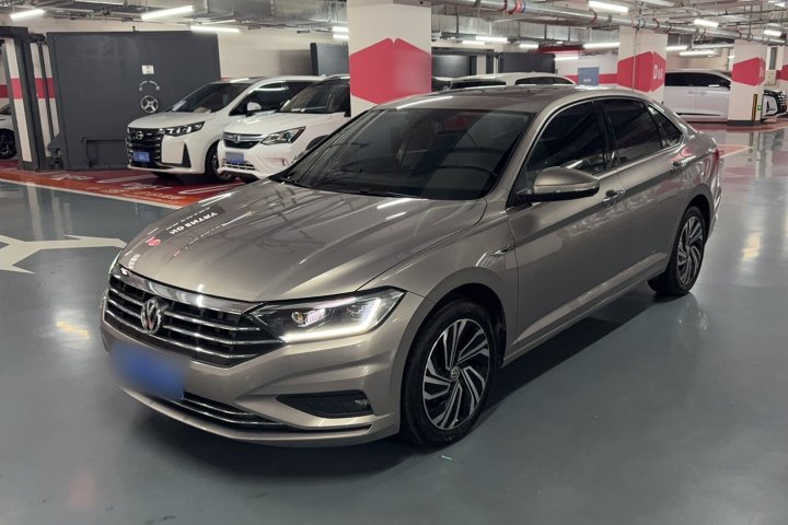 大众 速腾 280TSI DSG超越版