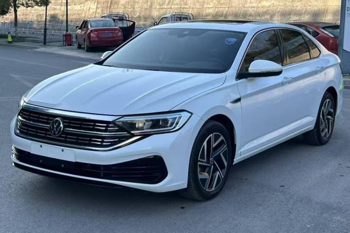 大众 速腾 300TSI DSG超越版