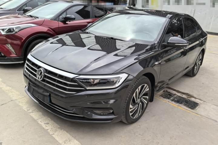 大众 速腾 200TSI DSG舒适智联版