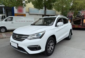 比亚迪 宋 2018款 1.5TID 自动智联尊贵型