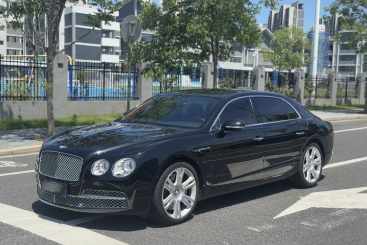 宾利 飞驰 4.0T V8 标准版