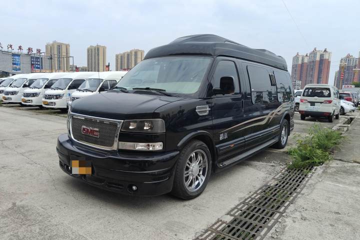 GMC SAVANA 6.0L 总裁级隐私屏版