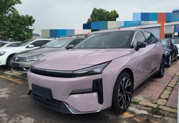 吉利银河 银河L6 2024款 125km 创想版