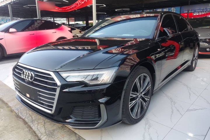 奥迪 A6L 45 TFSI quattro 尊享动感型