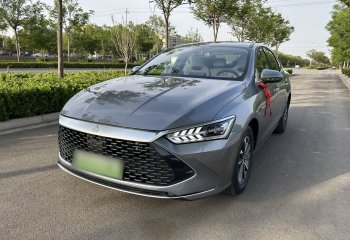 比亚迪 秦PLUS 2024款 荣耀版 DM-i 55KM领先型