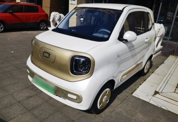 奔腾小马 2025款 222km 闪电马