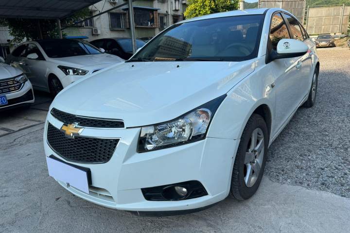 雪佛兰 科鲁兹 1.8L SE AT