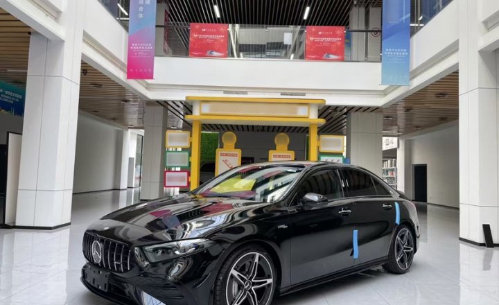 奔驰A级AMG 2024款 改款 AMG A 35 L 4MATIC