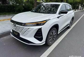 长安 CS75 PLUS 2023款 第三代 1.5T 自动豪华型