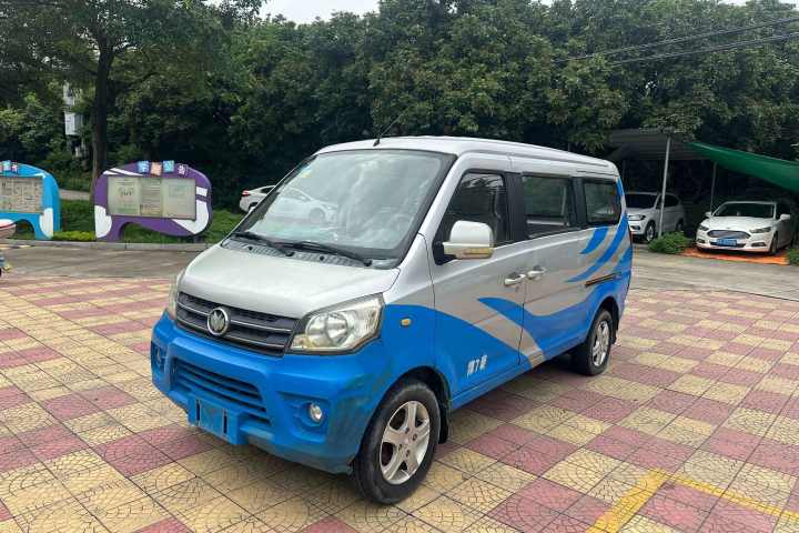 新龙马汽车 启腾M70 1.2L致富型LJ469Q-AE2