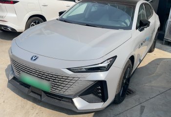 长安UNI-V 智电iDD 2023款 智电iDD 1.5T 113km智酷型