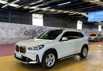 宝马iX1 2023款 eDrive25L X设计套装