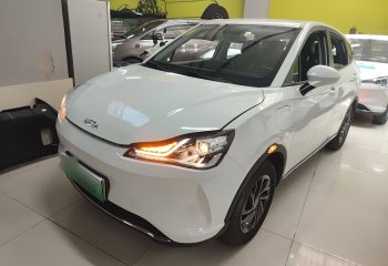 哪吒汽车 哪吒V 2022款 潮 300 Lite 磷酸铁锂