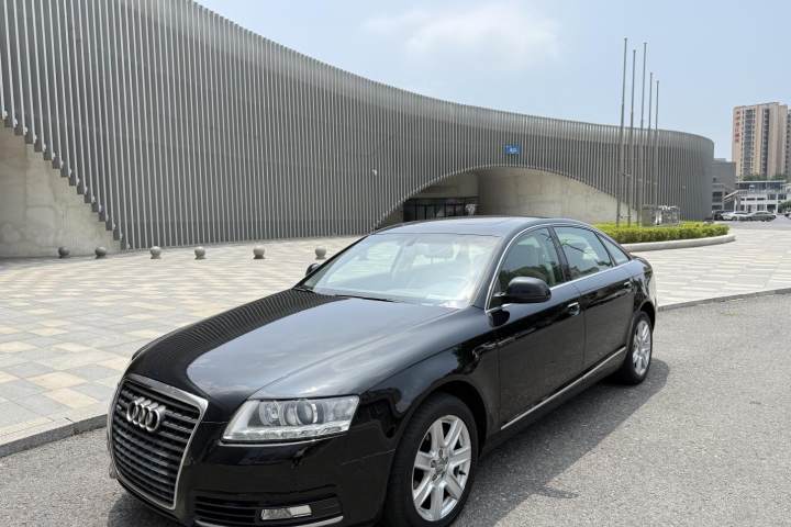 奥迪 A6L 2.8 FSI quattro 豪华型
