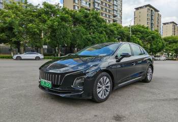 红旗 EQM5 2023款 560km PLUS