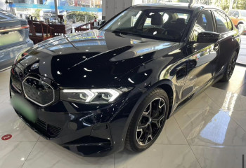 宝马i3 2023款 eDrive 40 L 曜夜套装