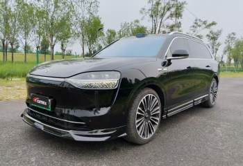 鸿蒙智行 问界M9 2024款 增程 Ultra版 42kWh 6座版