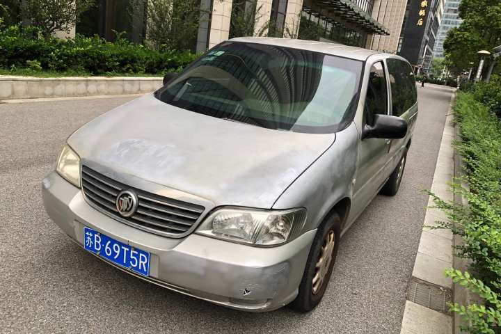 别克 GL8 2.5L GT 精英版