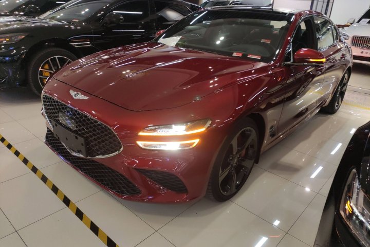 捷尼赛思 G70 2.0T 后驱旗舰型