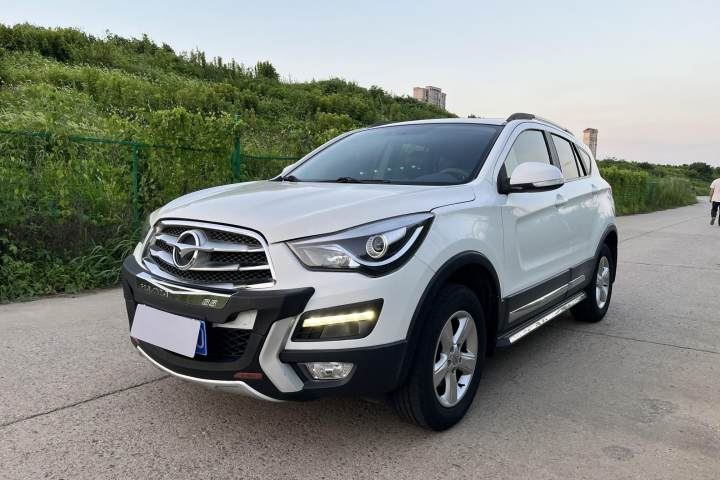 海马 S5 1.6L 手动智能豪华型科技版