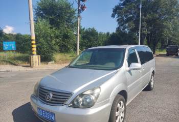 别克 GL8 2006款 陆尊 3.0L LT 豪华版