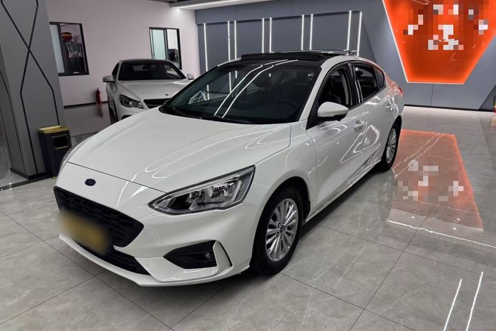 福特 福克斯 三厢 EcoBoost 180 自动锋潮型