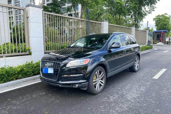 奥迪 Q7 4.2 FSI quattro 豪华型